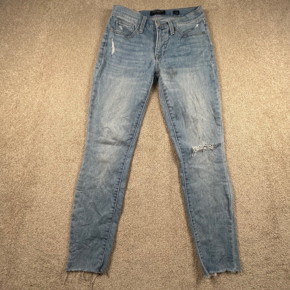 Lucky Brand Ava Mid Rise Skinny Jeans Light Wash Distressed Raw Hem 2/26 A